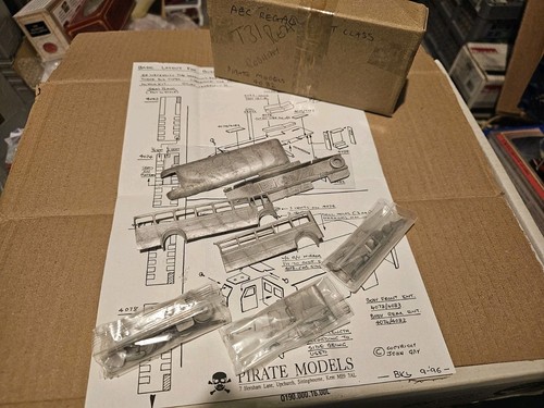 Pirate models 4082 - aec, regal